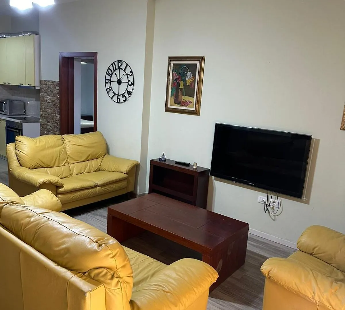 Apartment Leo Apartament Tirana Albania