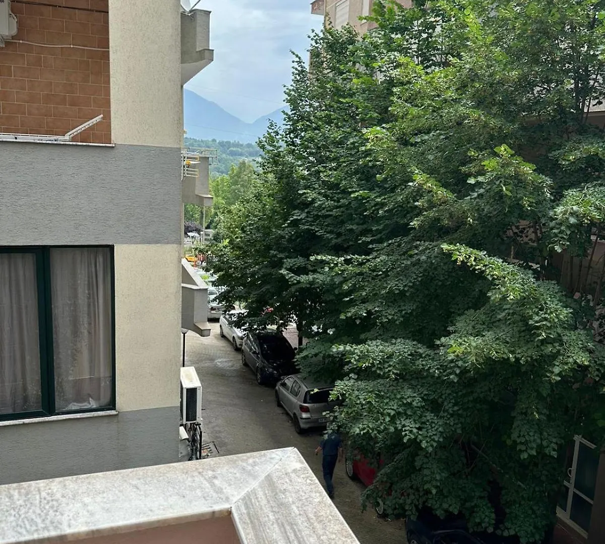 Leo Apartament Tirana 0*,